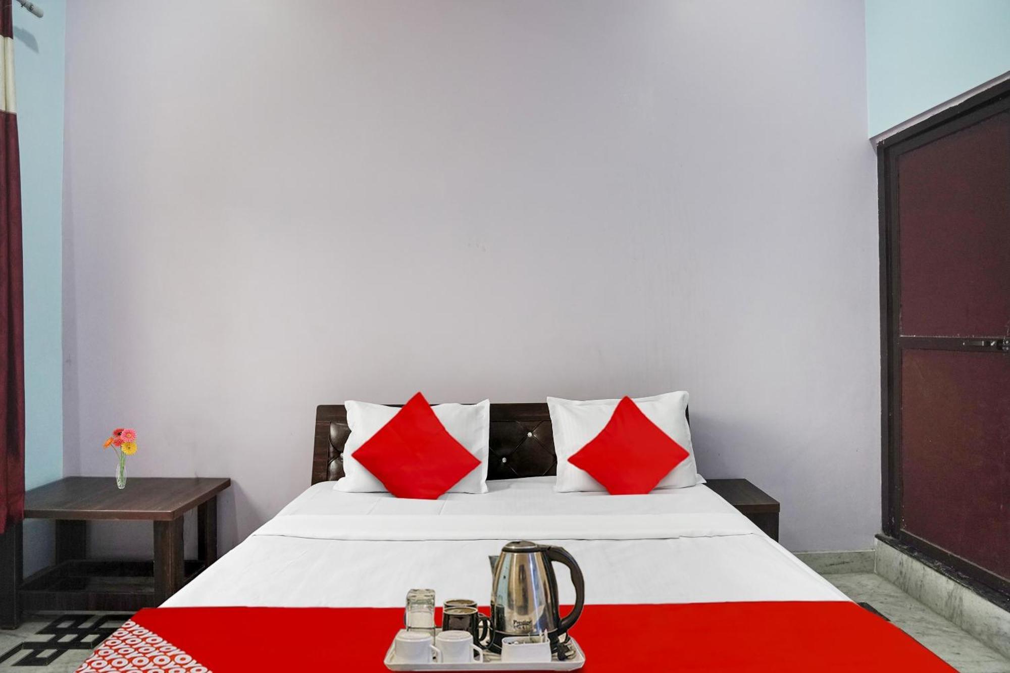 Hotel O Ayurma Inn Chinhat Zewnętrze zdjęcie